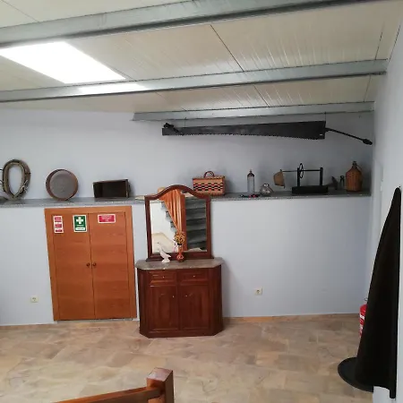 Quintinha Dos Emigrantes Casa de Campo Cujo