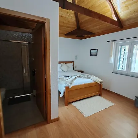 Quintinha Dos Emigrantes Εξοχικό σπίτι *