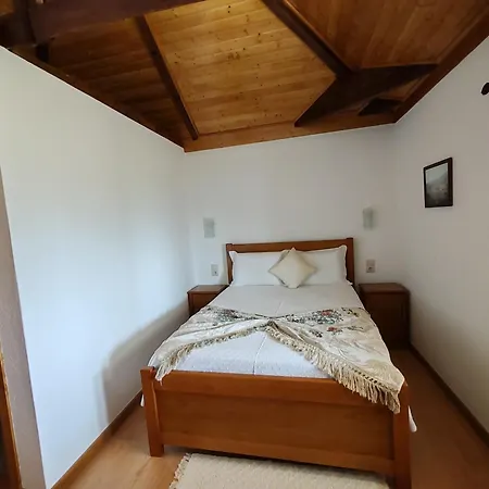 Quintinha Dos Emigrantes Casa de Campo Cujo