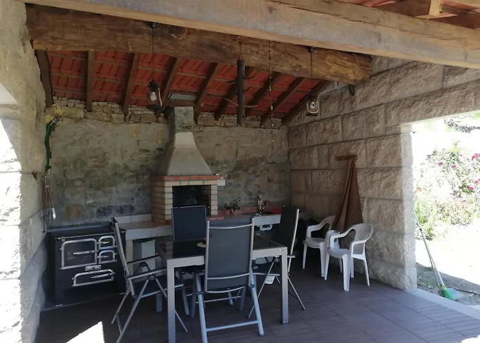 Quintinha Dos Emigrantes * Cujo